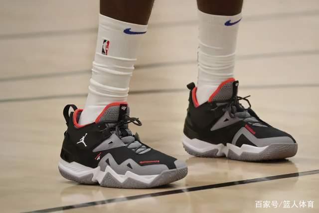 亚运会-赵继伟19+7 中国男篮轻取中国台北