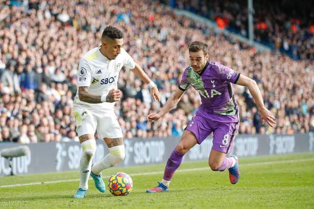 拉菲尼亚本赛季西甲14轮8球 距个人纪录还差3球